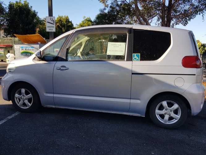 2010 Toyota Porte Wheelchair Adapted