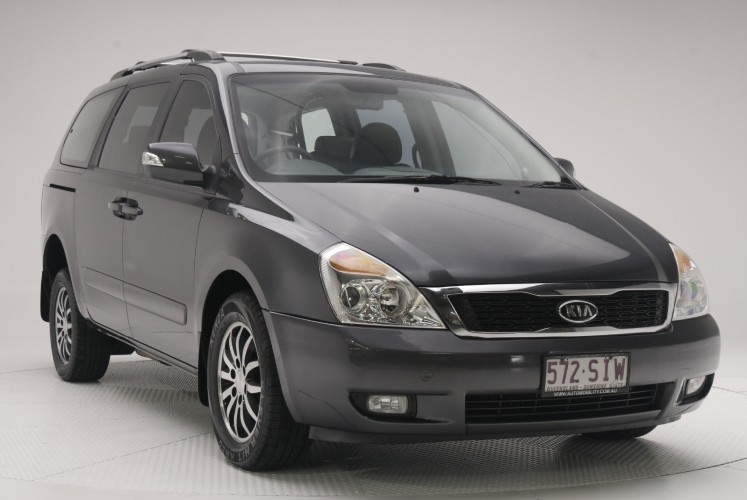 Kia Carnival (Charcoal Colour)