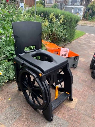 Seatara Wheelable Travel Commode