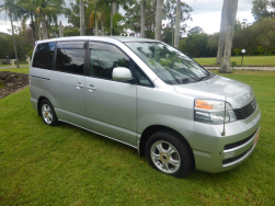 Toyota Voxy Self-Drive 6 way turning seat