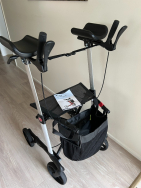For Sale: Aspire Vogue Forearm Walker