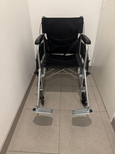 6235_wheelchair