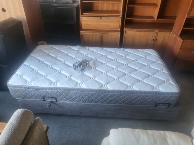 Aspire ComfiMotion Bed & Mattress