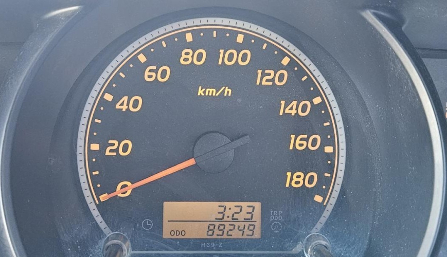 6424_toyota_commuter_wav_11