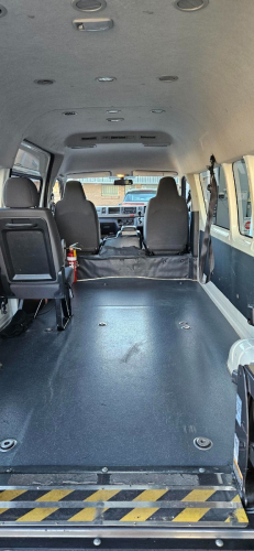 6424_toyota_commuter_wav_9