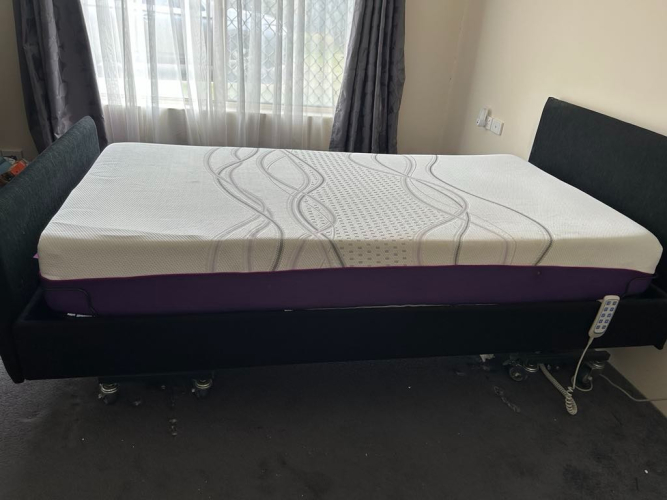 Electric Medical/Adjustable Bed