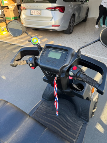 6601_2020_afiscooter_s4_grey_driving_view
