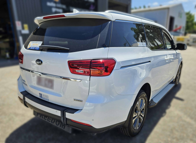 6607_kia_carnival_381cy5_5