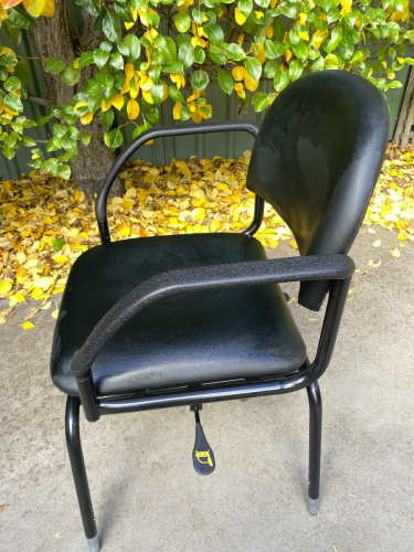 6782_revolution_swivel_chair-3