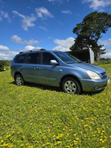 2007 Kia Carnival