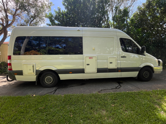 2010 Mercedes-Benz Sprinter Motorhome