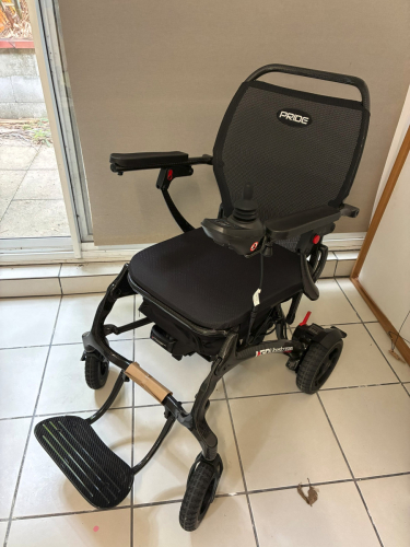 Pride iGo Litestream Electric Wheelchair