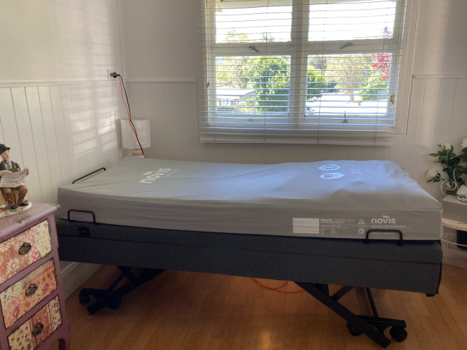 Novis CairMax Duo and Electric Bed Base.