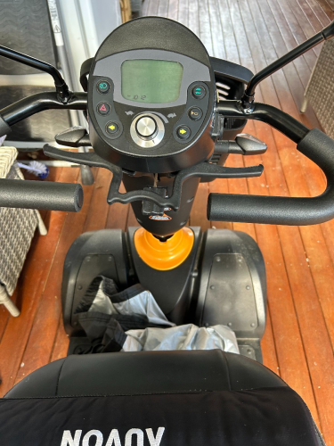 8141_scooter_1