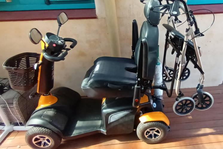 8141_scooter_3