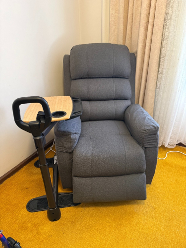 Aspire Oregon Lift Recliner Chair & Tray Table