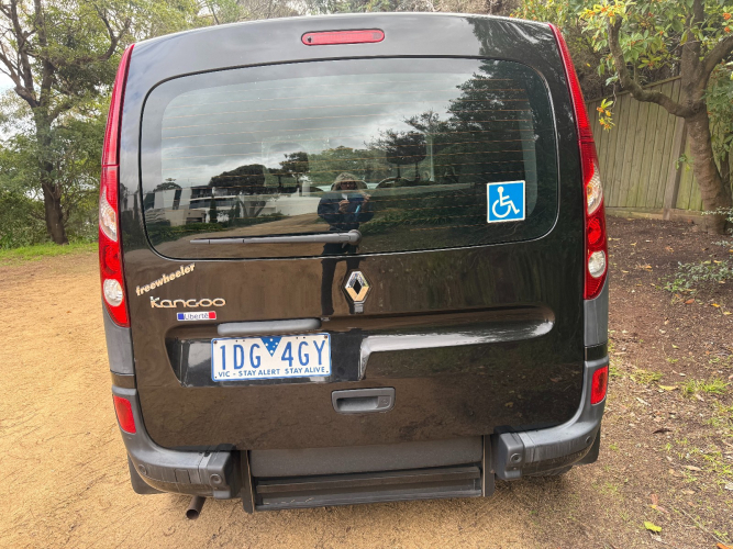 8608_kangoo_rear