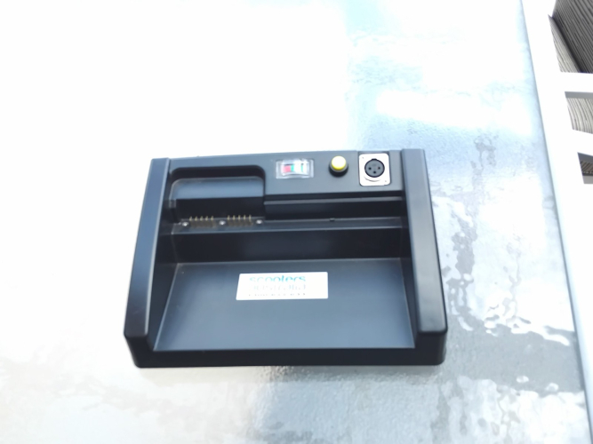8682_charger_-_copy_-_copy_-_copy