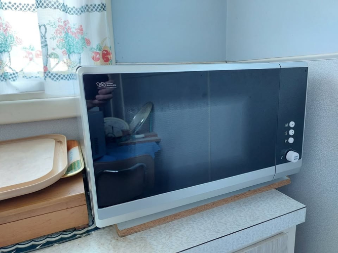 Microwave Oven for Vision Impaired DK191RE