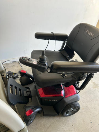 8718_wheel_chair_pic_1