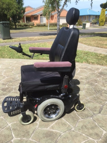 Pulse 6 Battery-Powered Wheelchair