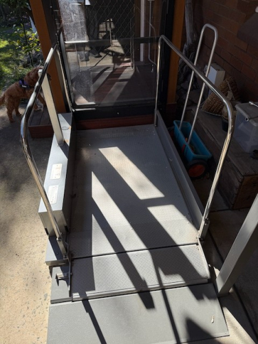 Outdoor Wheelchair Platform Lift