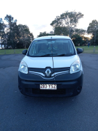 Renault Kangoo with Hoist