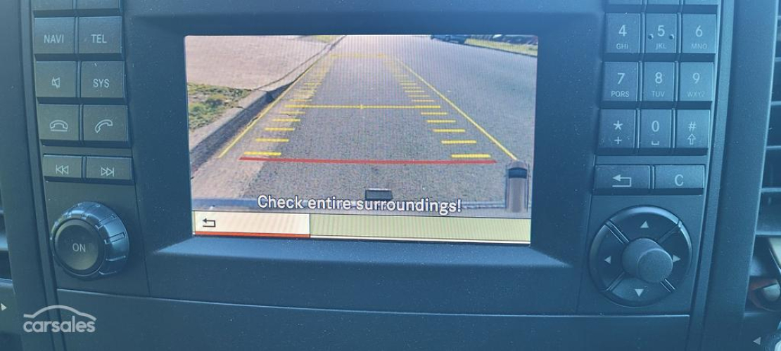 9225_reverse_camera