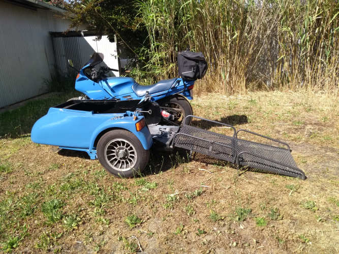 9266_fj1200_ramp_down_side_view