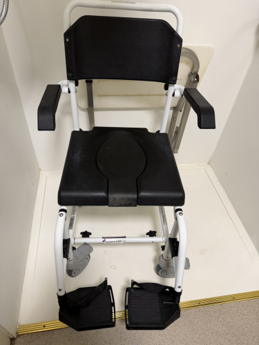 Shower/Commode Chair with Pan