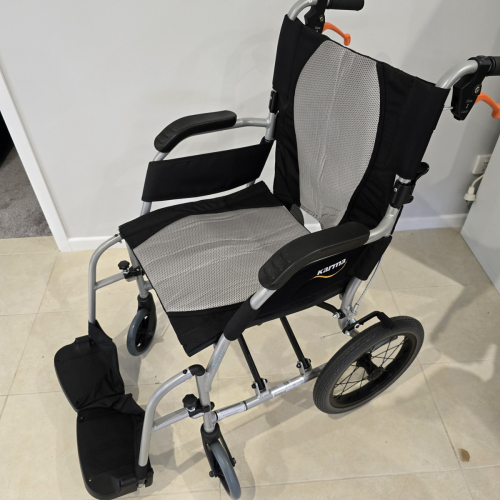 Karma 18" Ergo Lite Deluxe Transit Wheelchair
