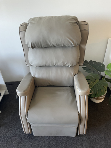Configura Comfort Electric Lift Chair