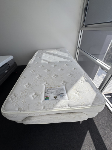 King Single Electric Adjustable Bed & Mattress