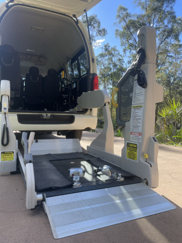 9633_van_wheelchair_lift