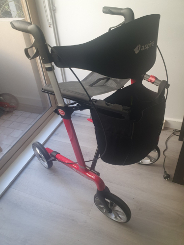 Aspire Vogue Lightweight Walker