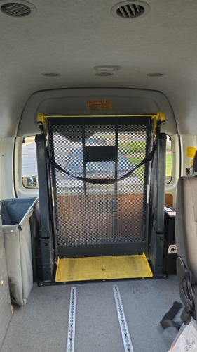 RICON RIS2005-S10100005 Wheelchair Lift – Working