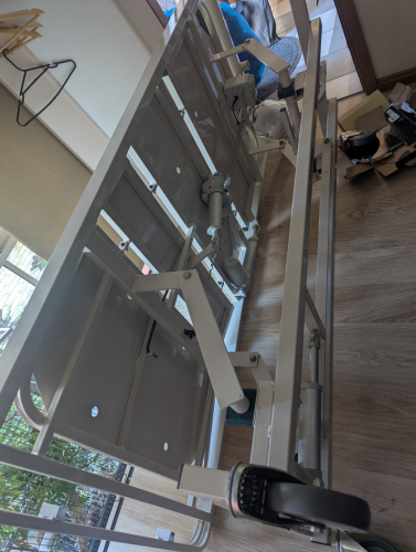 Electric hospital bed